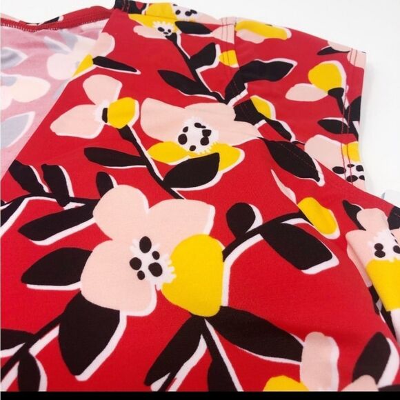 Plus Size! Slimming Control Tie-Front Bikini Top  - Picture 4 of 7